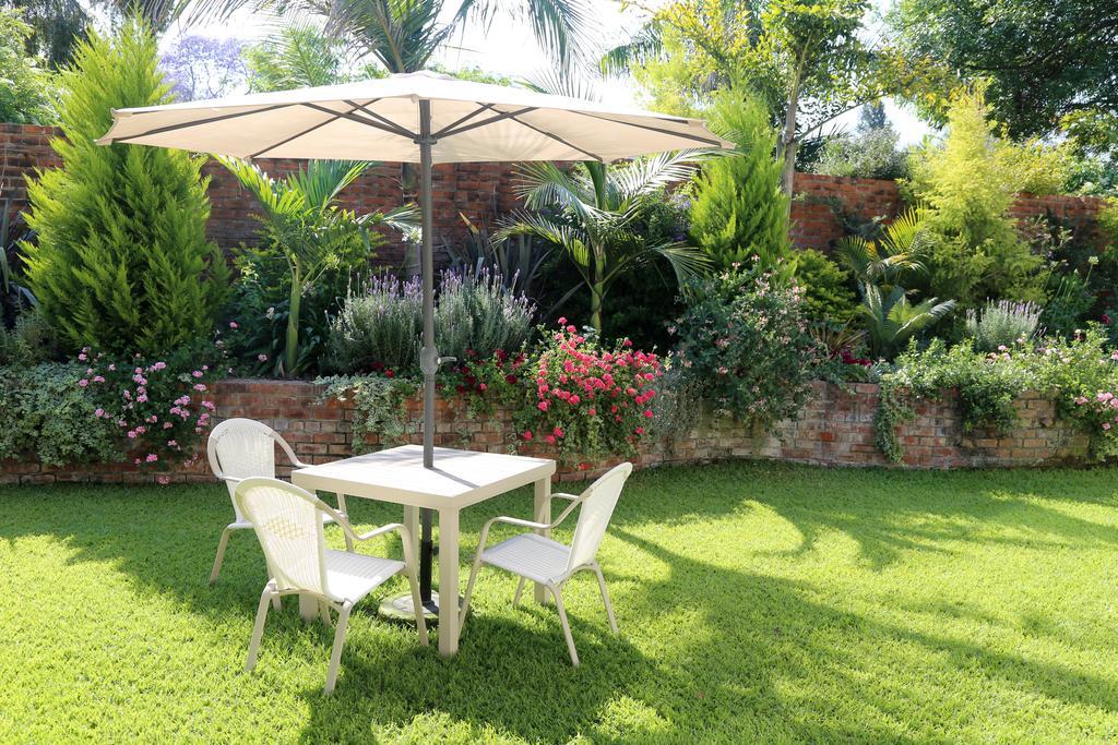 Kingsmead Guest House Harare Exteriör bild